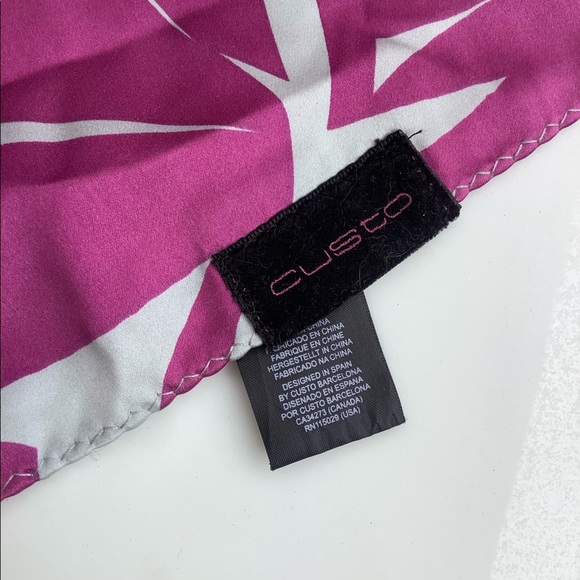 100% Silk Scarf Custo Barcelona 31 x32 - Picture 5 of 13